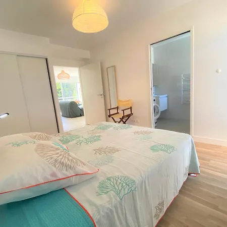 - Duplex Avec Terrasse, Plage, Restaurant Et Thalasso A Pied * Benodet