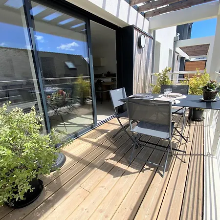 - Duplex Avec Terrasse, Plage, Restaurant Et Thalasso A Pied Apartment